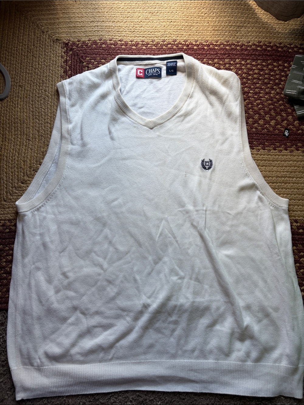 Chaps Men's White V-Neck Sleeveless Knit Vest with Embroidered Crest